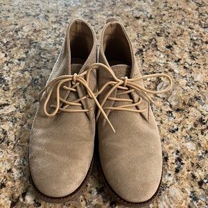 Sperry suede ankle boots size 6
